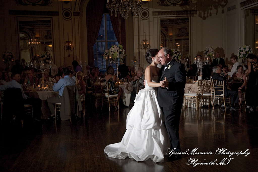 Dave & Angie at Colony Club Detroit MI wedding photography