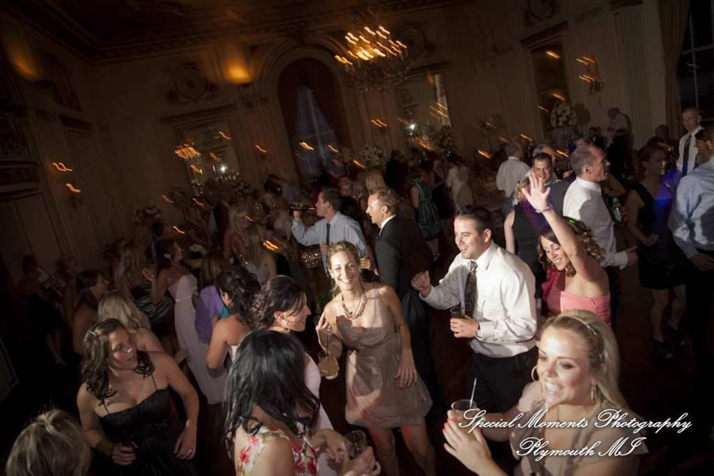 Dave & Angie at Colony Club Detroit MI wedding photography