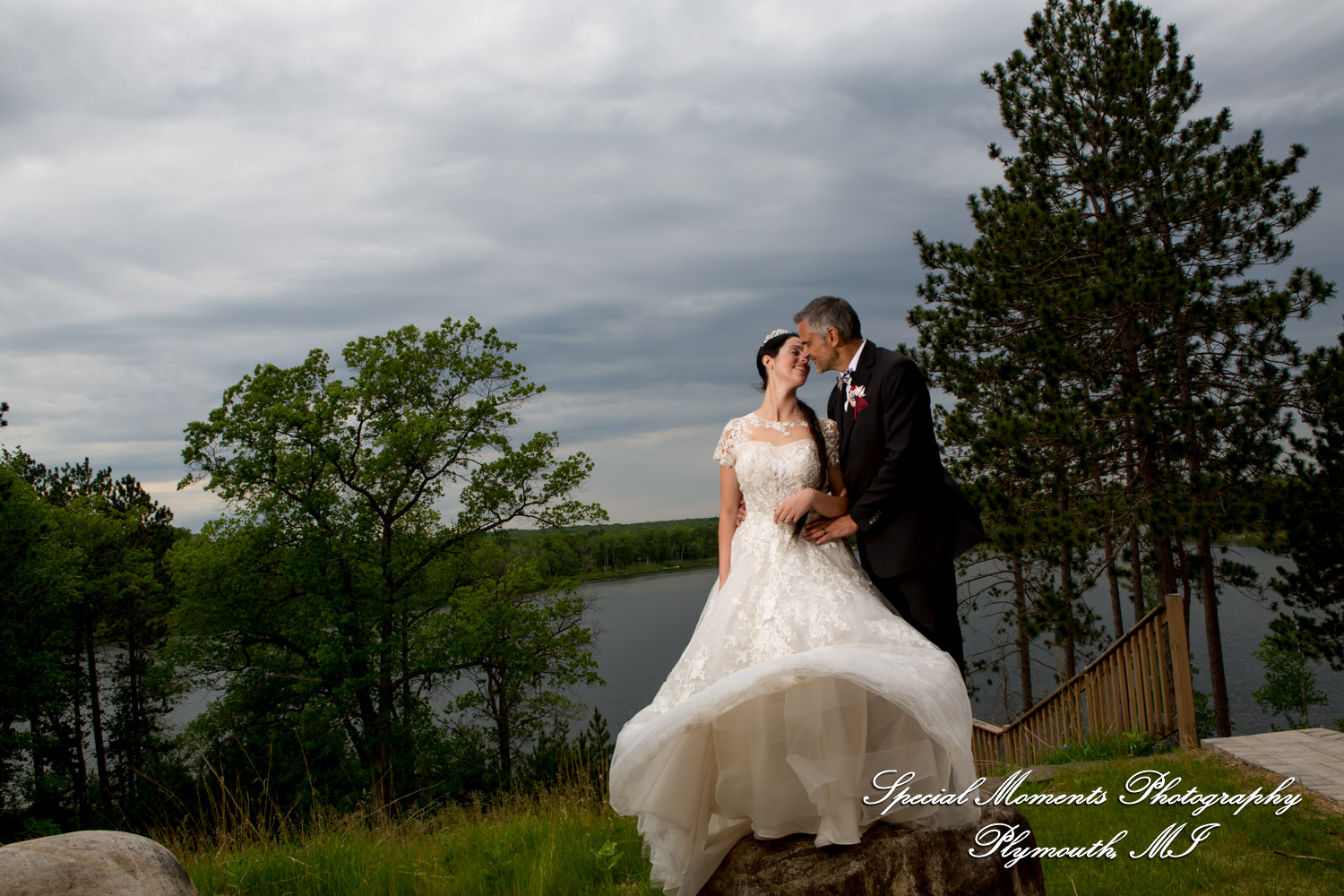 Amber & Tim at Canada Creek Ranch Atlanta MI wedding photography