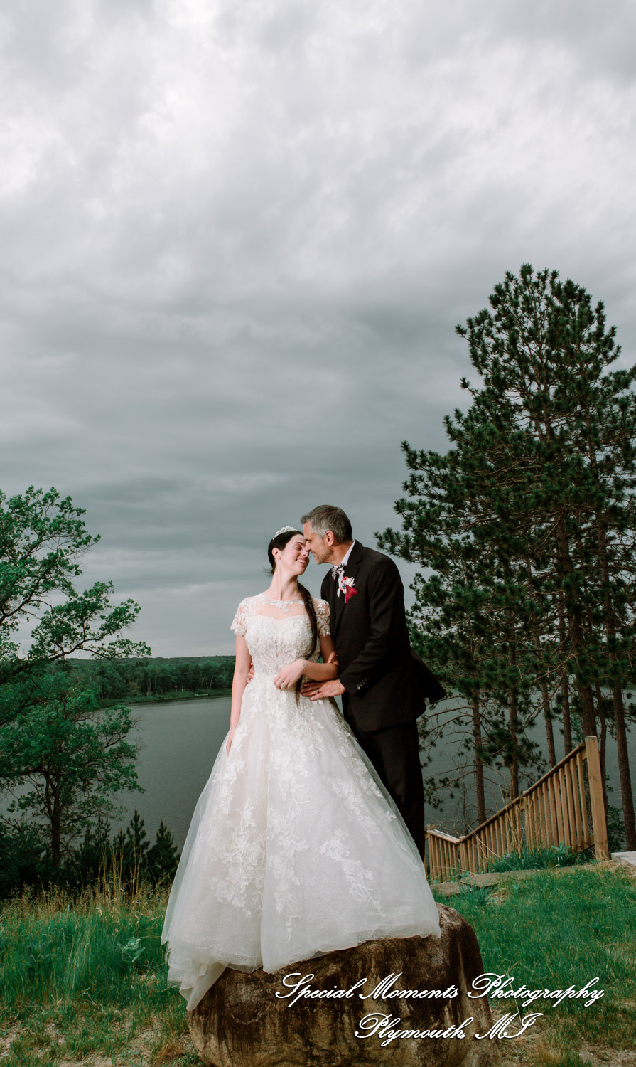 Amber & Tim at Canada Creek Ranch Atlanta MI wedding photography