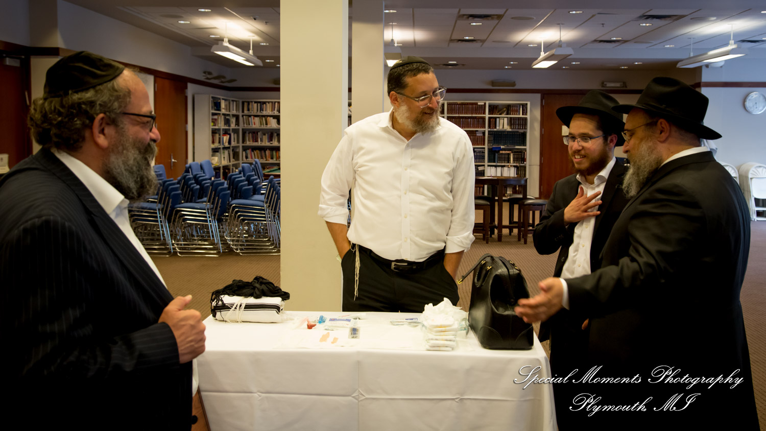 The Shul Jack & Miriam Shenkman Building family photograph