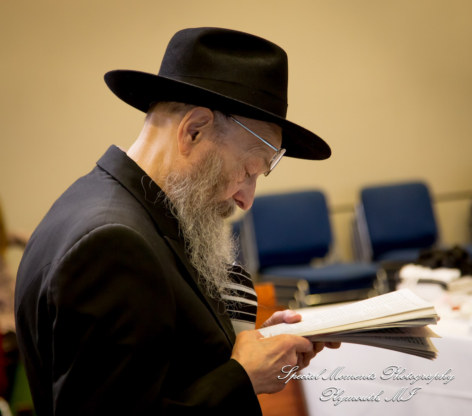 The Shul Jack & Miriam Shenkman Building family photograph