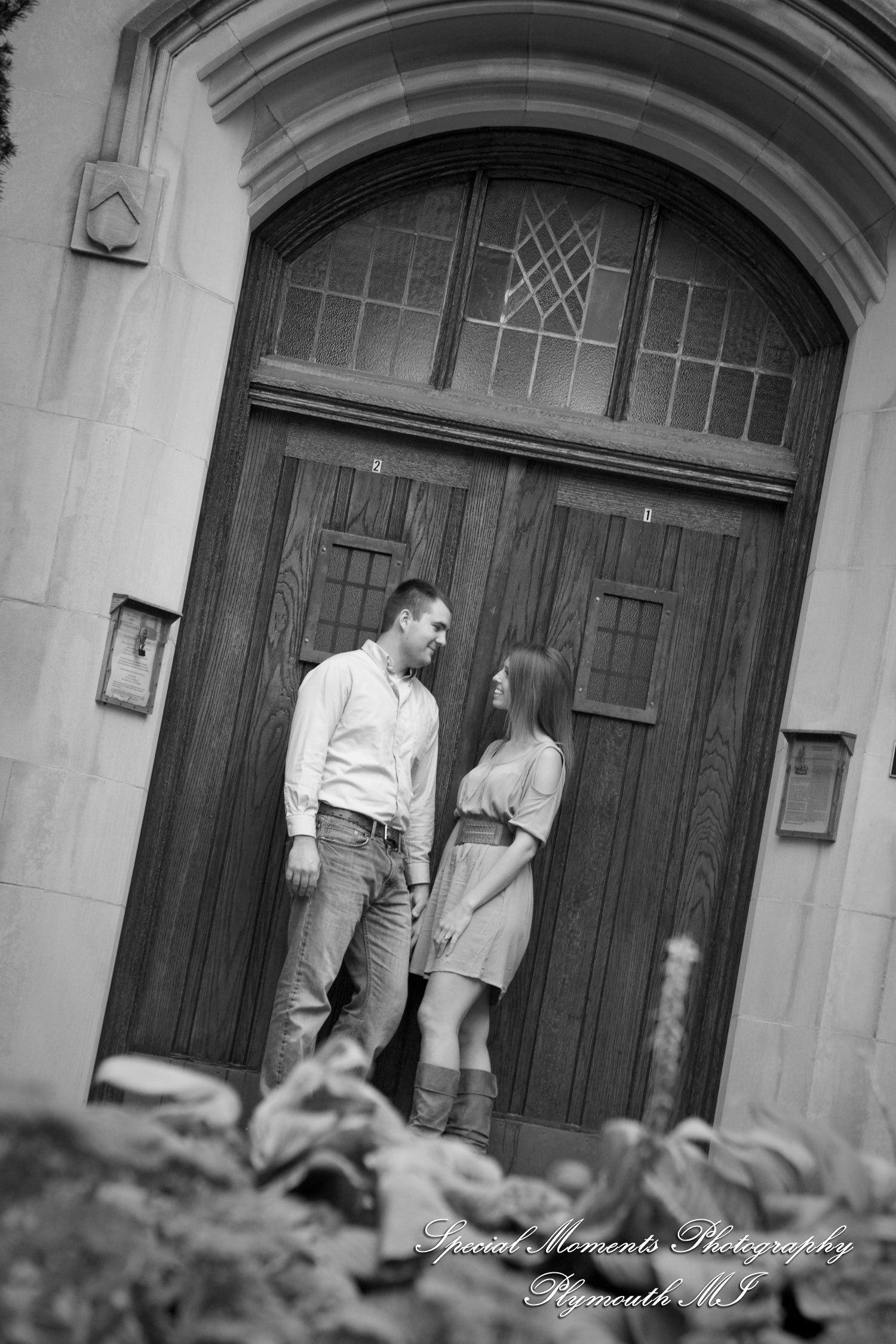Andy & Jamie at MSU Campus East Lansing MI engagement photograph