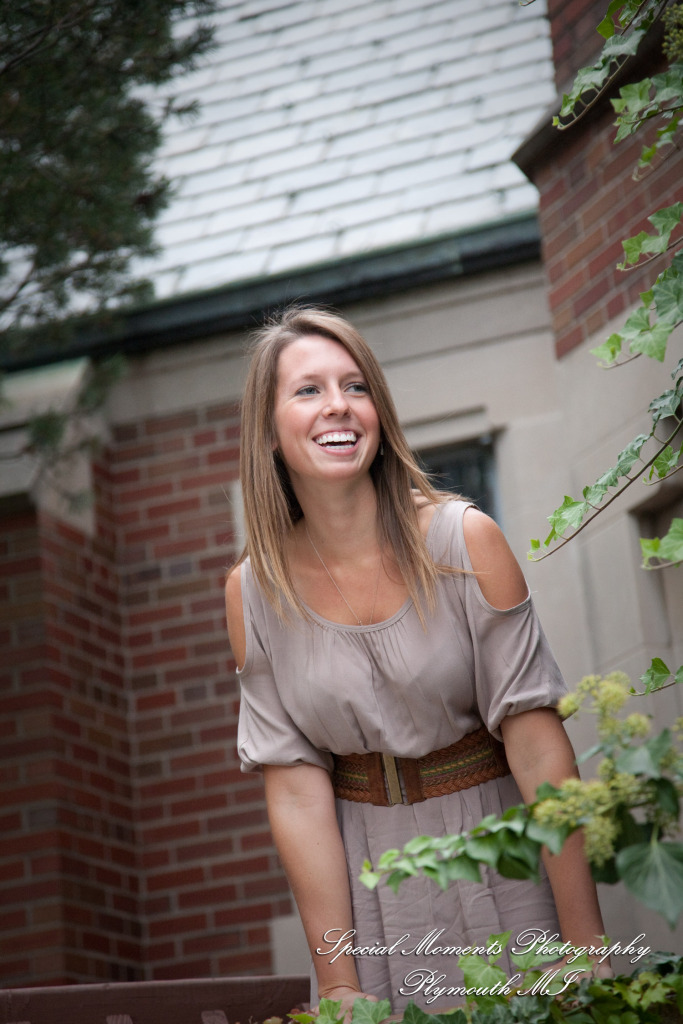 Andy & Jamie at MSU Campus East Lansing MI engagement photograph