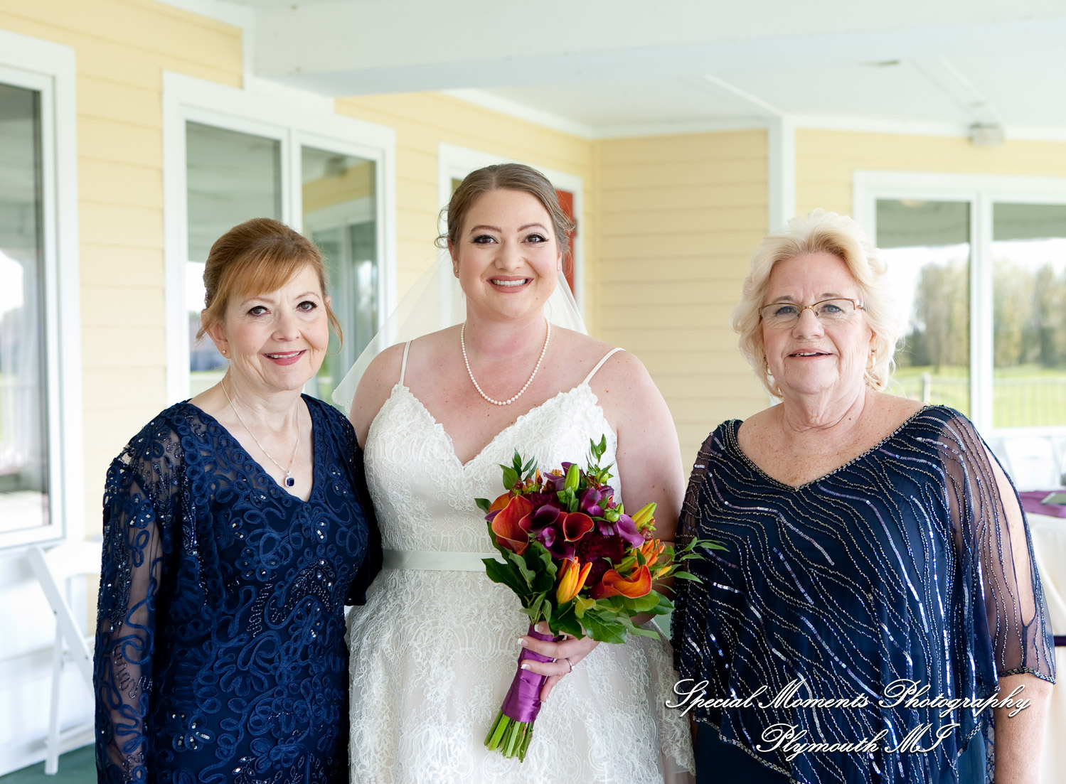 Sarah & Ron at Boulder Pointe Golf Club & Banquet Center Oxford MI wedding photograph