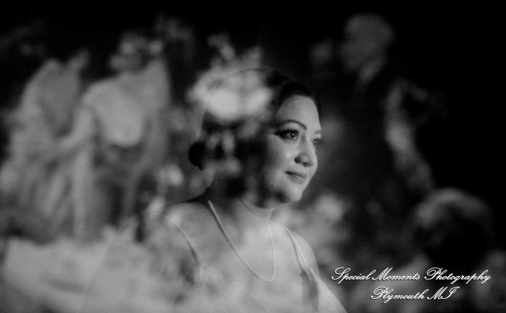 Sarah & Ron at Boulder Pointe Golf Club & Banquet Center Oxford MI wedding photograph