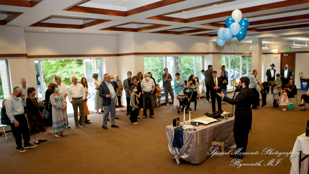 The Shul Jack & Miriam Shenkman Building family photograph