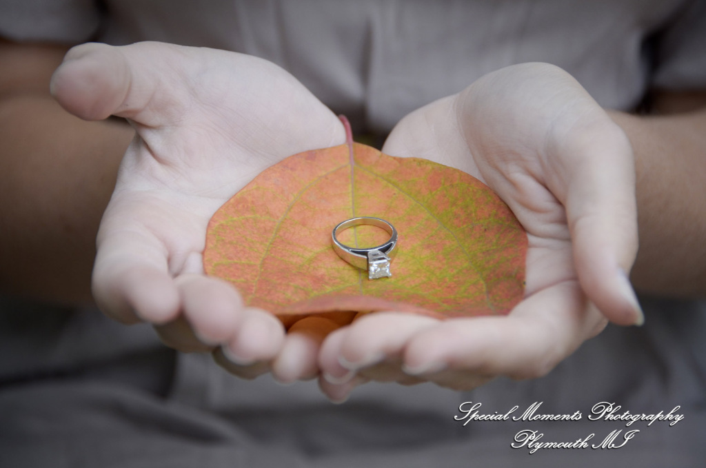 Andy & Jamie at MSU Campus East Lansing MI engagement photograph