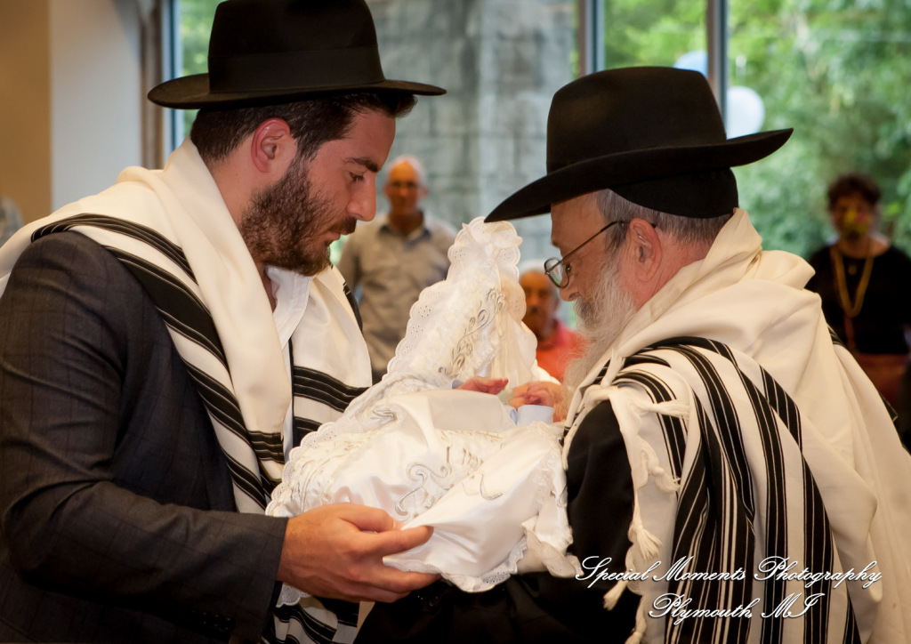 The Shul Jack & Miriam Shenkman Building family photograph