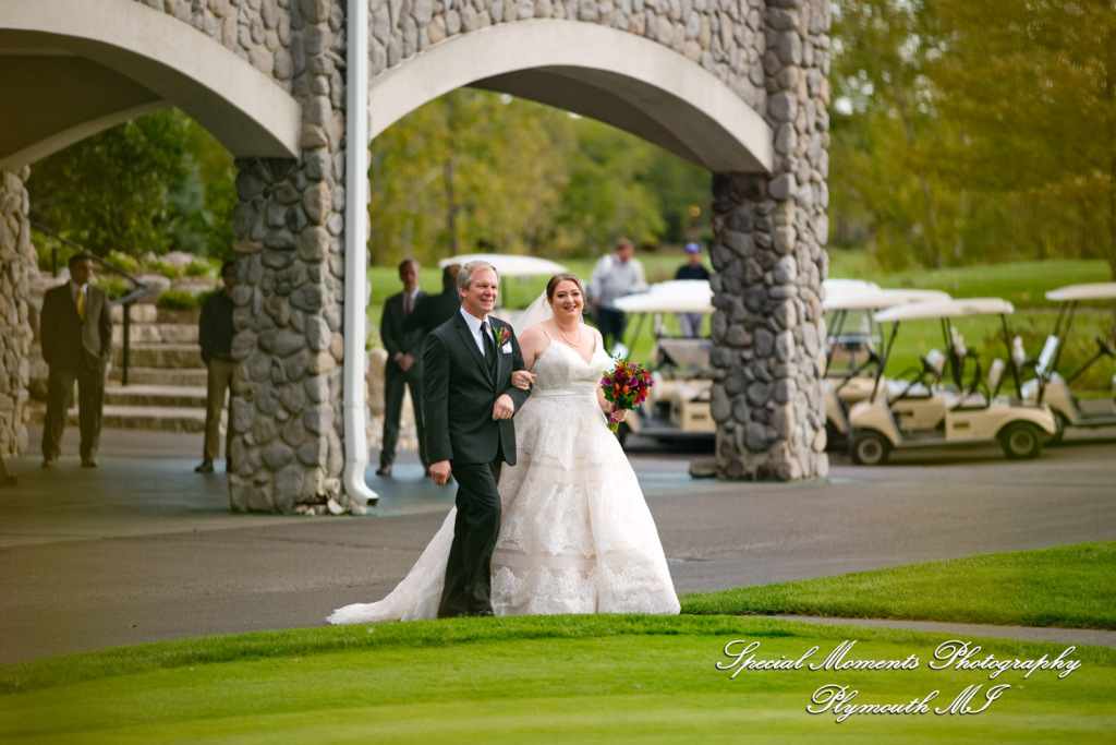 Sarah & Ron at Boulder Pointe Golf Club & Banquet Center Oxford MI wedding photograph