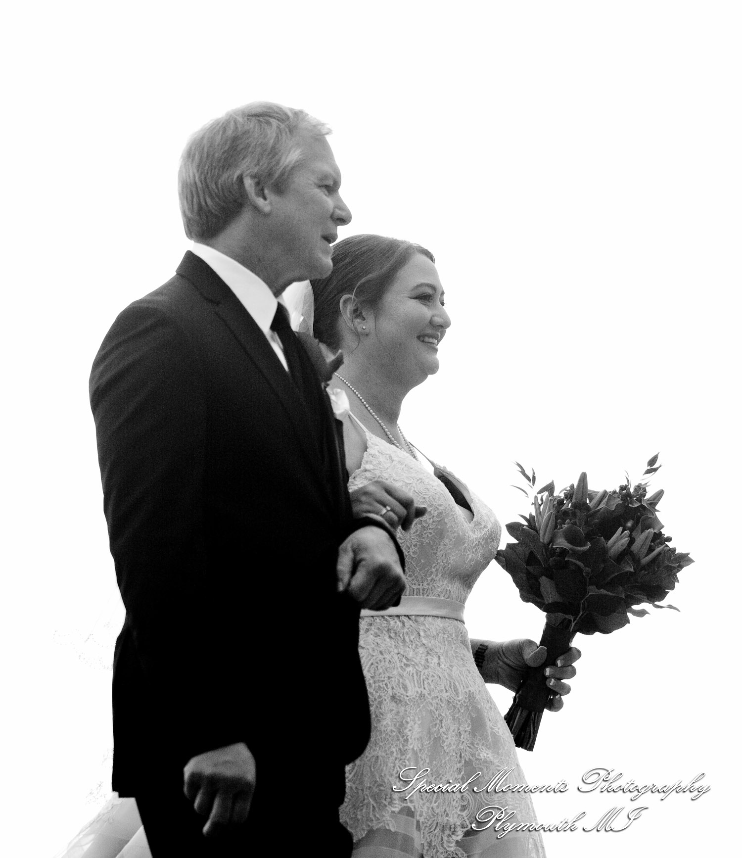 Sarah & Ron at Boulder Pointe Golf Club & Banquet Center Oxford MI wedding photograph