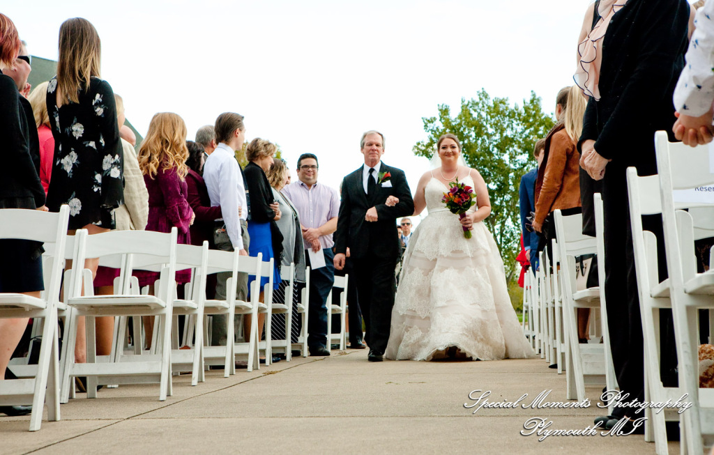 Sarah & Ron at Boulder Pointe Golf Club & Banquet Center Oxford MI wedding photograph