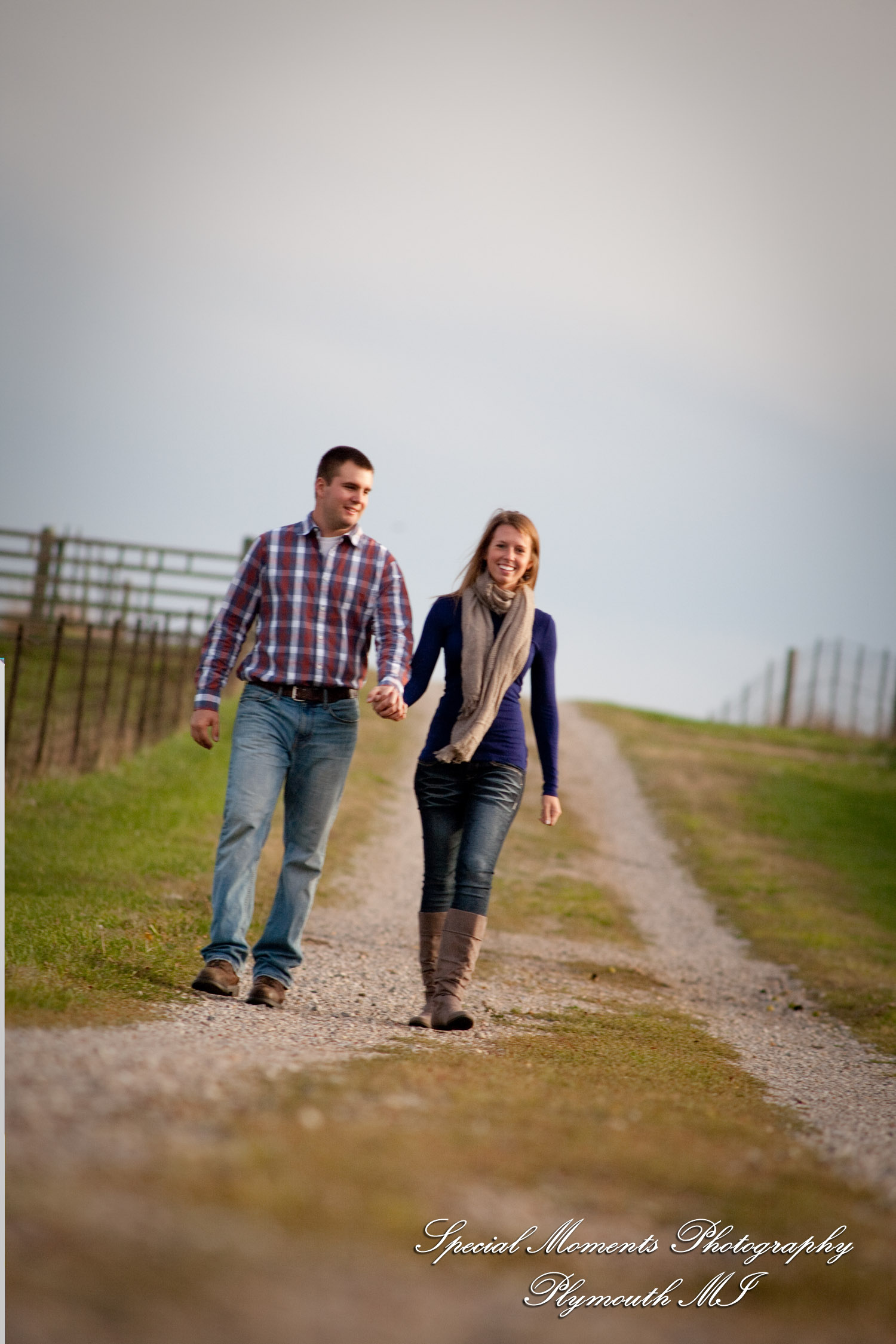 Andy & Jamie at MSU Campus East Lansing MI engagement photograph