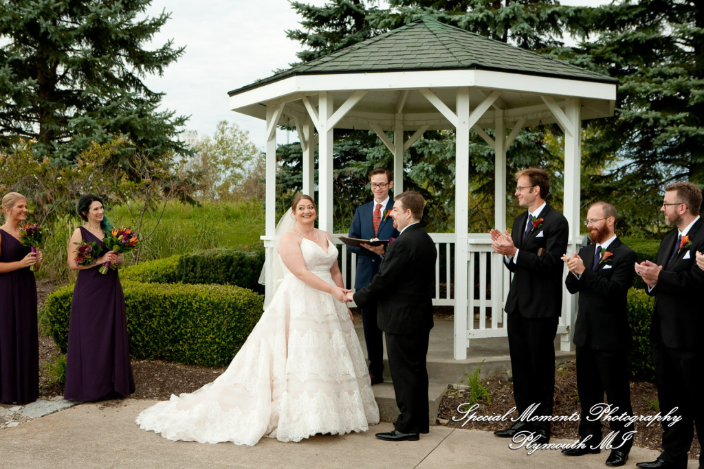 Sarah & Ron at Boulder Pointe Golf Club & Banquet Center Oxford MI wedding photograph