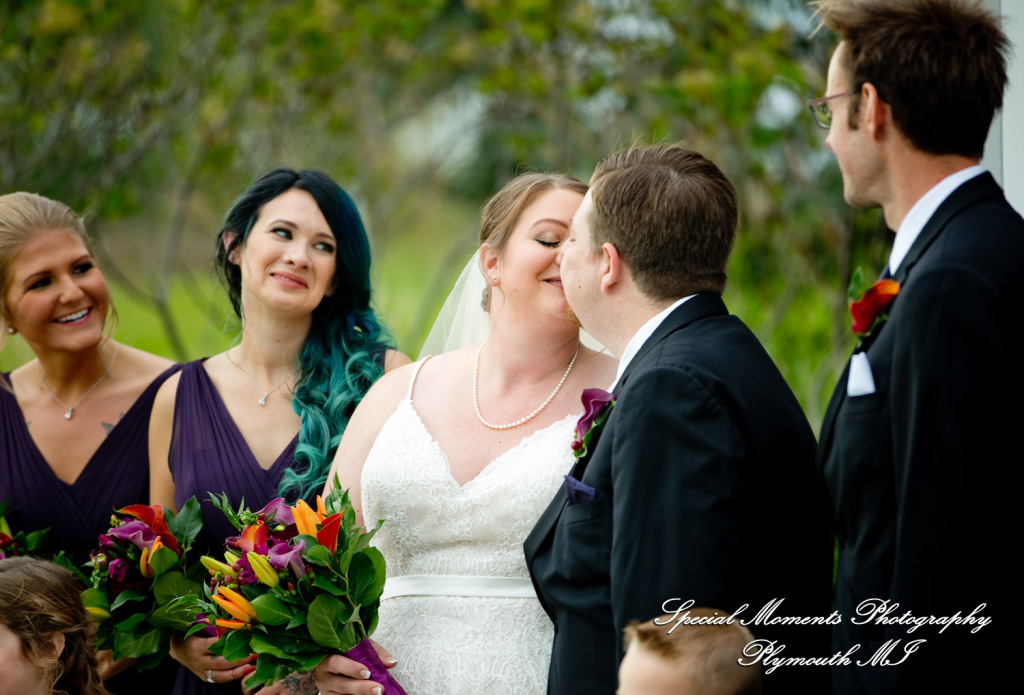 Sarah & Ron at Boulder Pointe Golf Club & Banquet Center Oxford MI wedding photograph