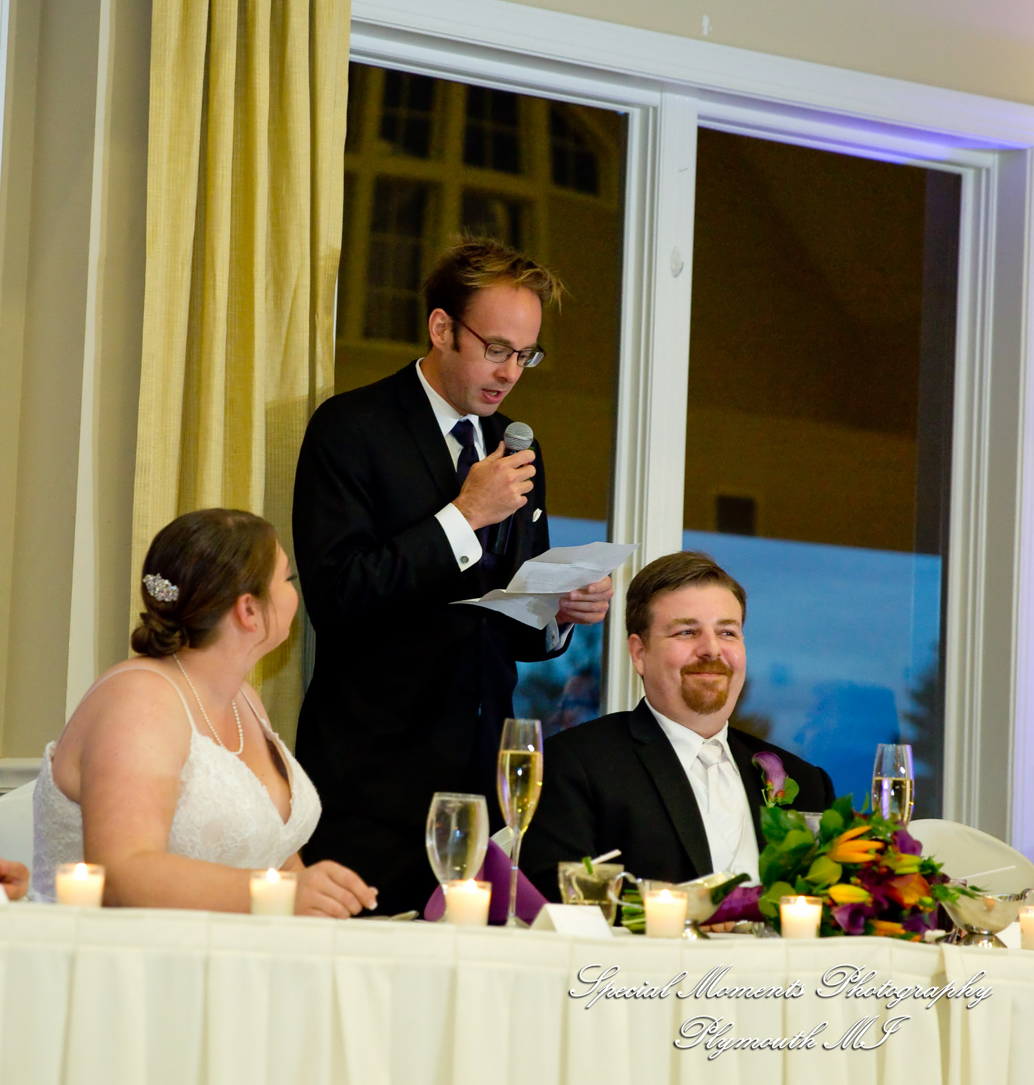 Sarah & Ron at Boulder Pointe Golf Club & Banquet Center Oxford MI wedding photograph