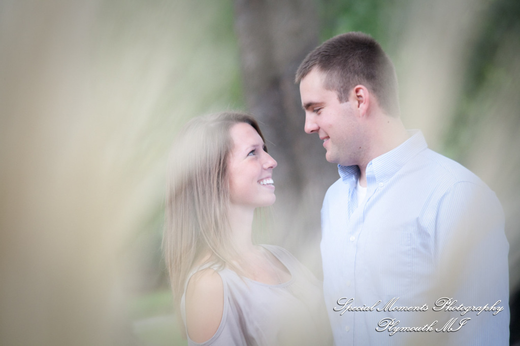 Andy & Jamie at MSU Campus East Lansing MI engagement photograph