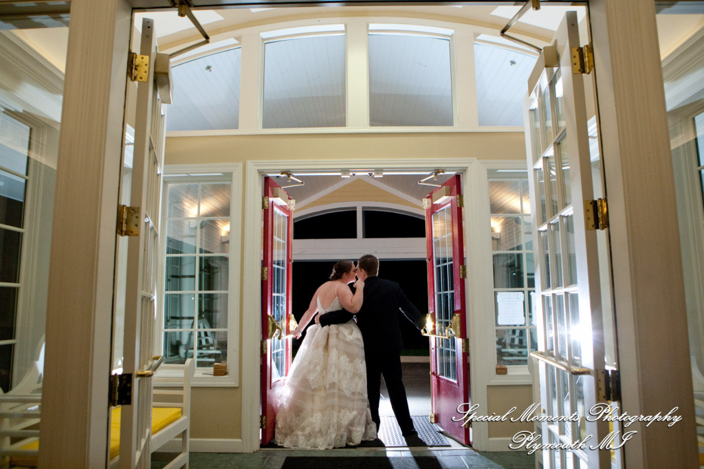 Sarah & Ron at Boulder Pointe Golf Club & Banquet Center Oxford MI wedding photograph