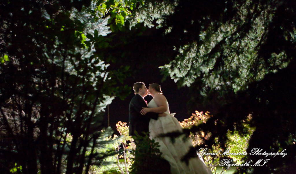 Sarah & Ron at Boulder Pointe Golf Club & Banquet Center Oxford MI wedding photograph