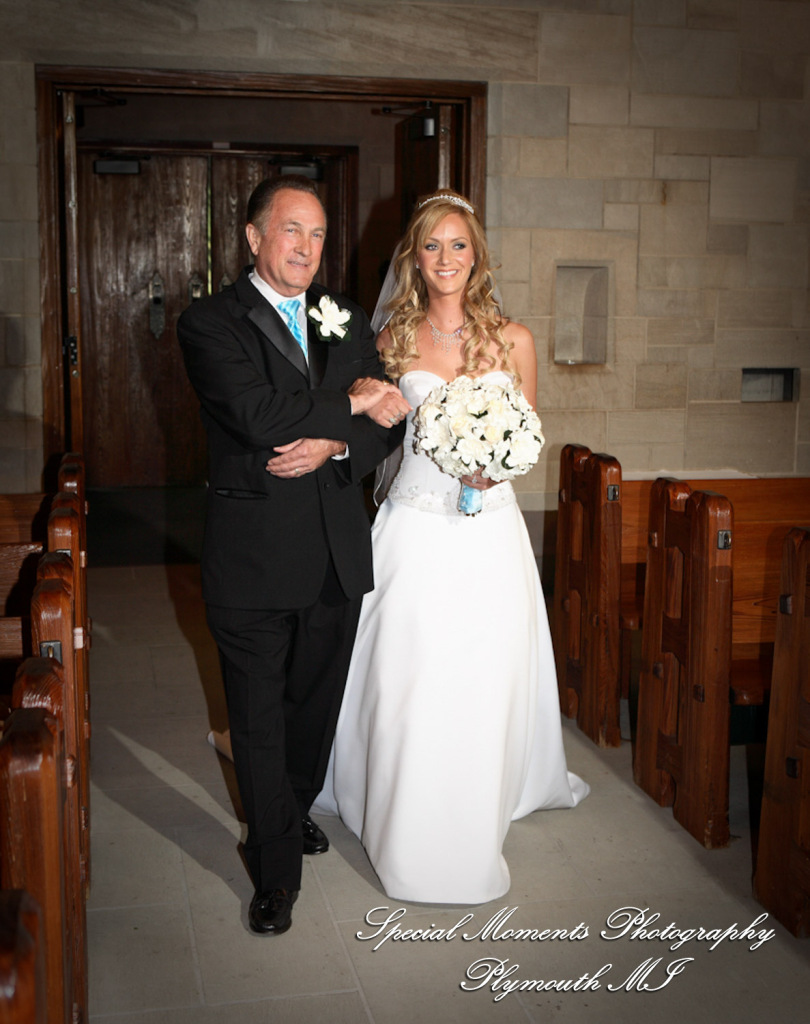 Jim & Mary at St. Hugo of the Hills Bloomfield Hills MI wedding photograph