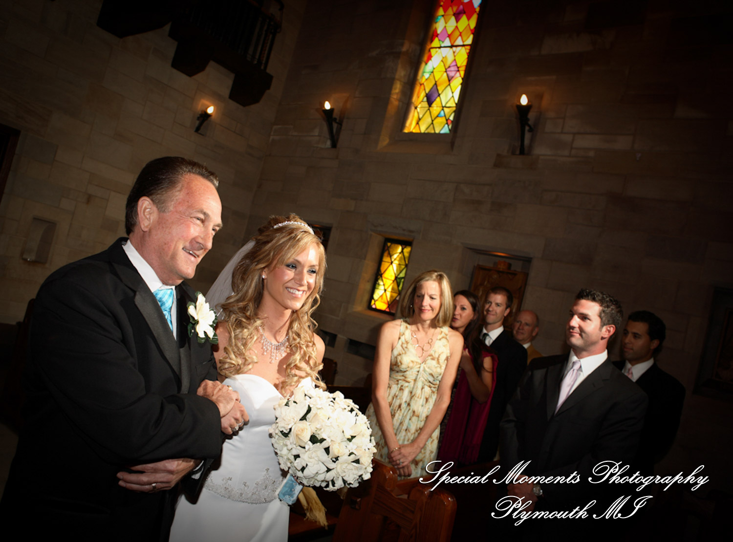Jim & Mary at St. Hugo of the Hills Bloomfield Hills MI wedding photograph