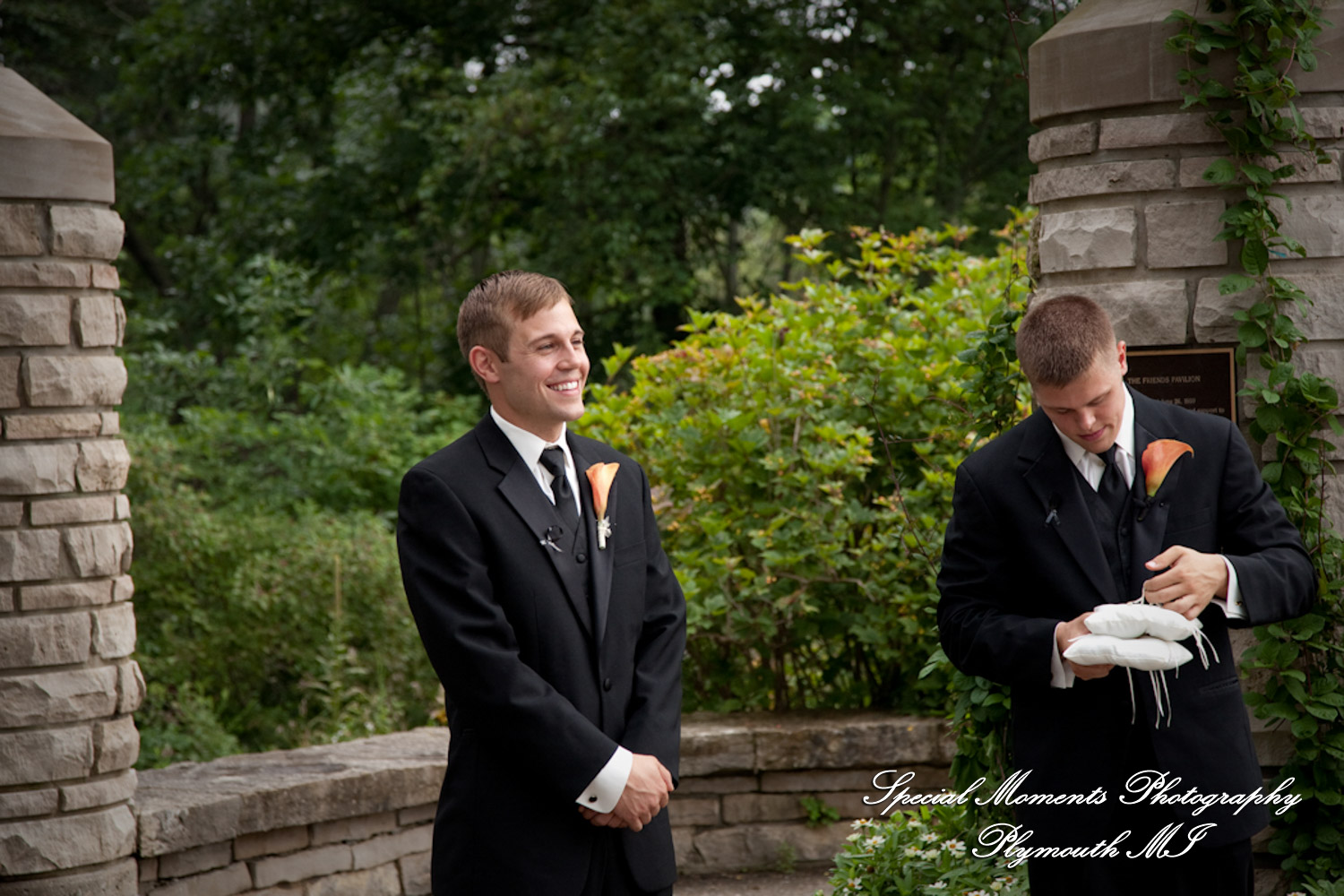 Rory & Ally at Matthaei Botanical Gardens Ann Arbor MI wedding photograph