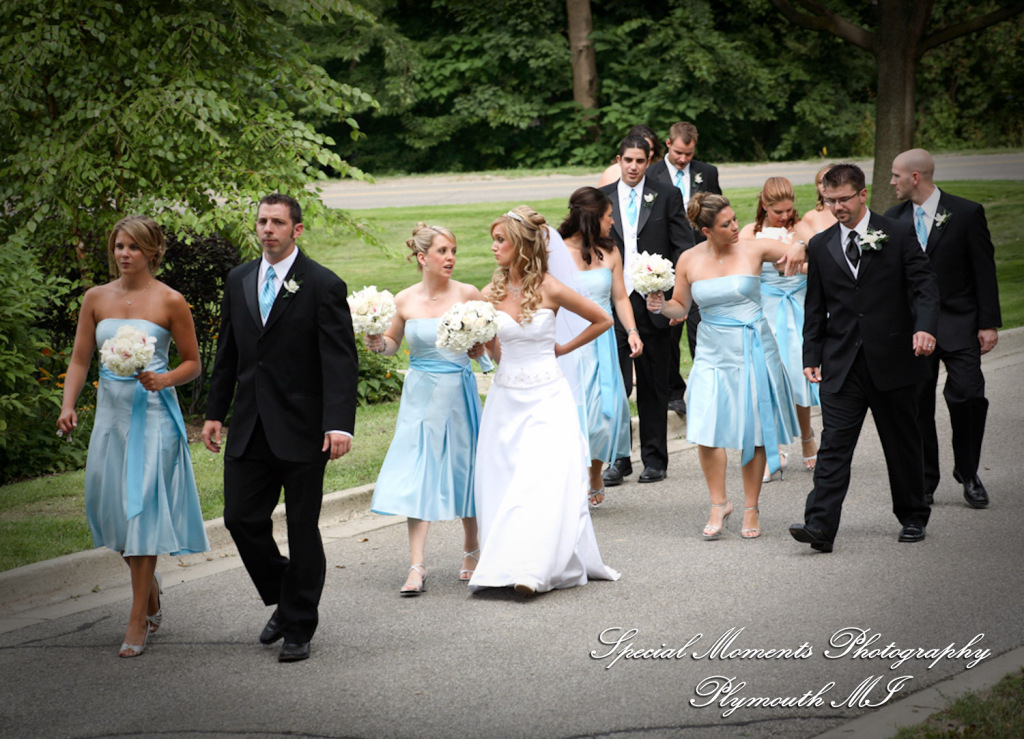 Jim & Mary at St. Hugo of the Hills Bloomfield Hills MI wedding photograph