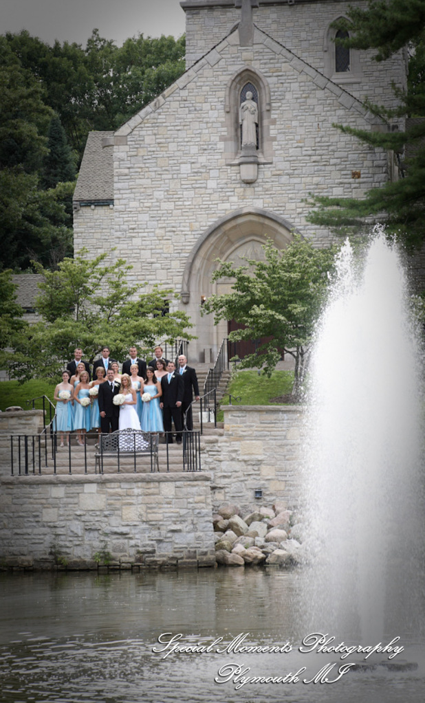 Jim & Mary at St. Hugo of the Hills Bloomfield Hills MI wedding photograph