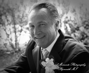 Jim & Mary at Community House of Birmingham MI wedding photograph