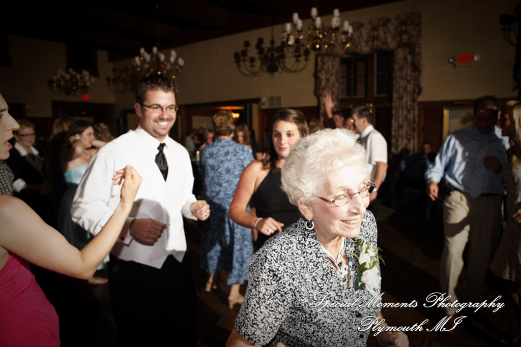Jim & Mary at Community House of Birmingham MI wedding photograph