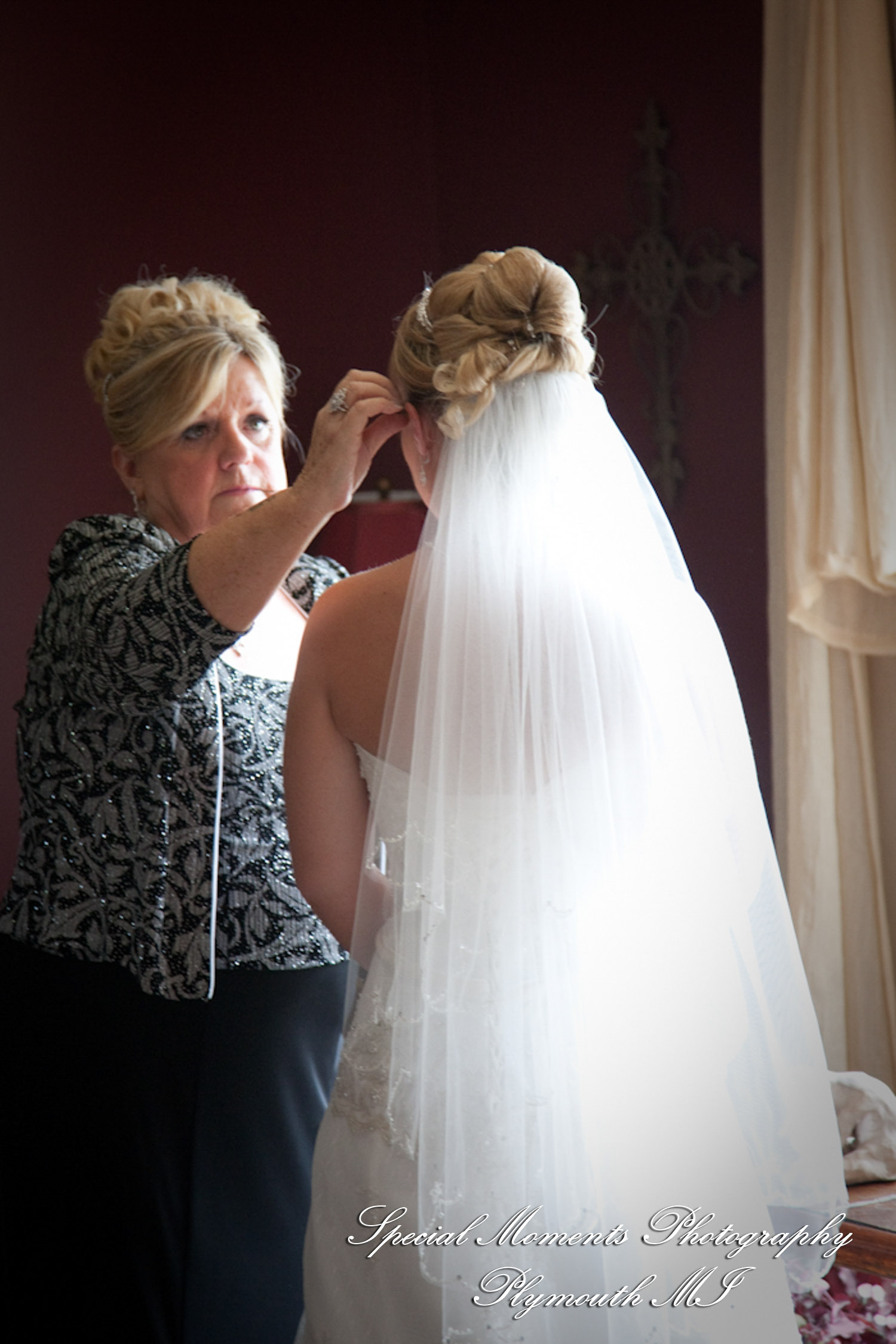Erika & Josh at Community Lutheran Church Flat Rock MI wedding photography