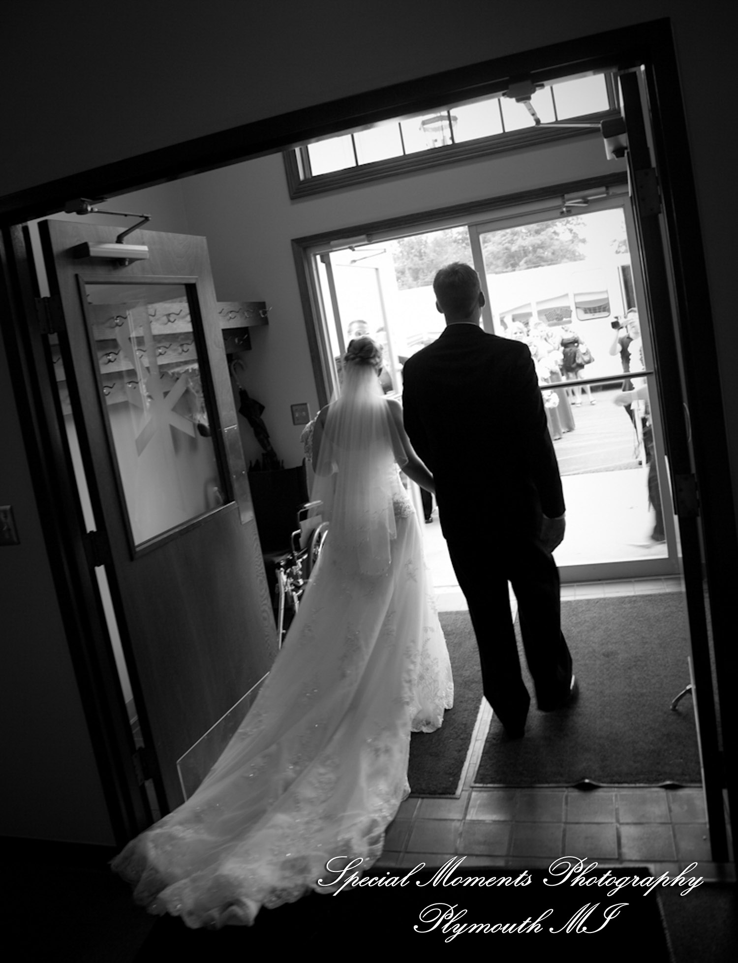 Erika & Josh at Community Lutheran Church Flat Rock MI wedding photography