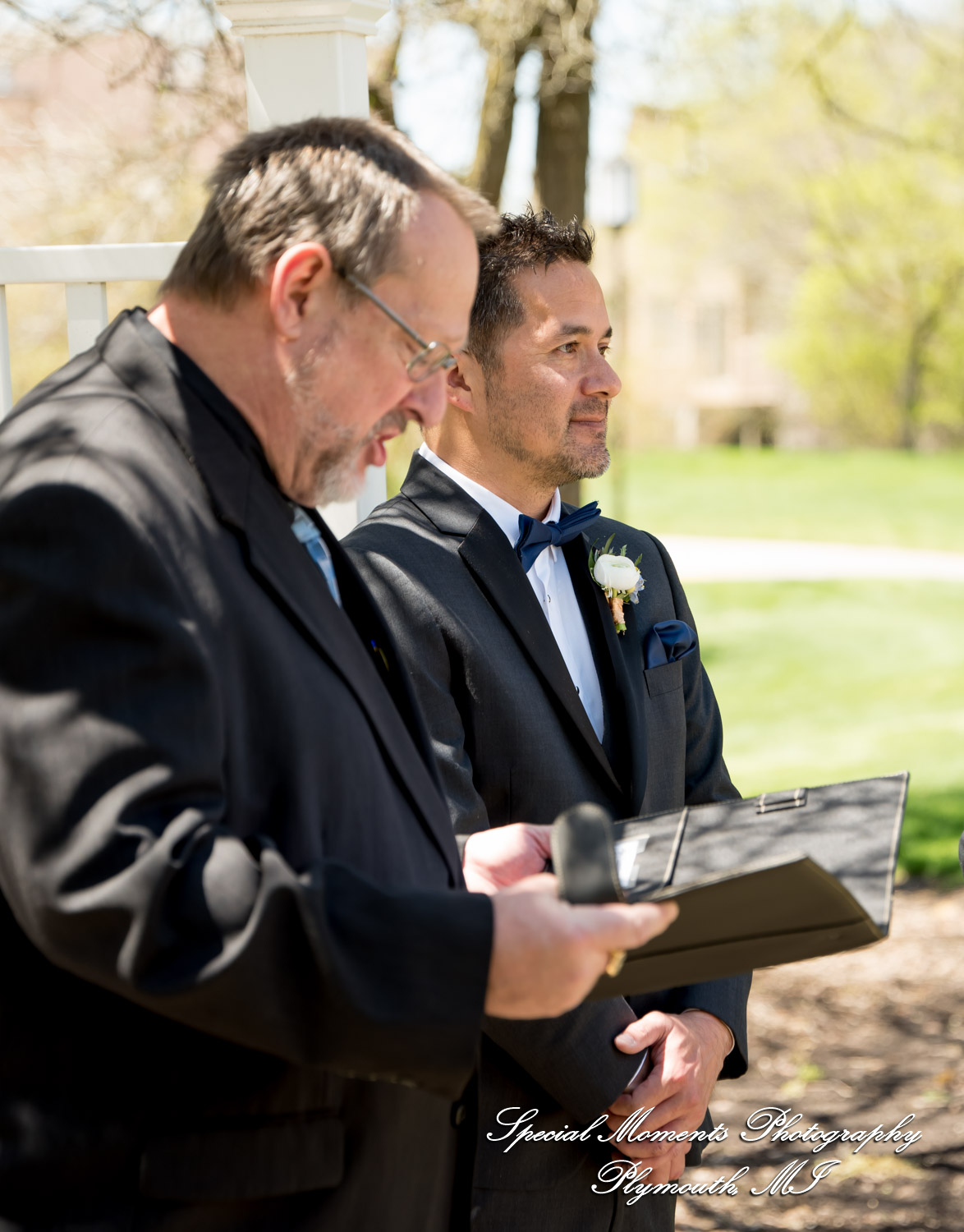 Lenore & Michael at Stonebridge Golf Club - Ann Arbor MI wedding photograph