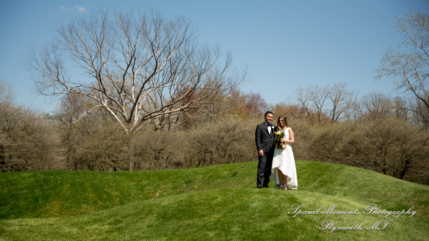 Lenore & Michael at Stonebridge Golf Club Ann Arbor MI wedding photograph