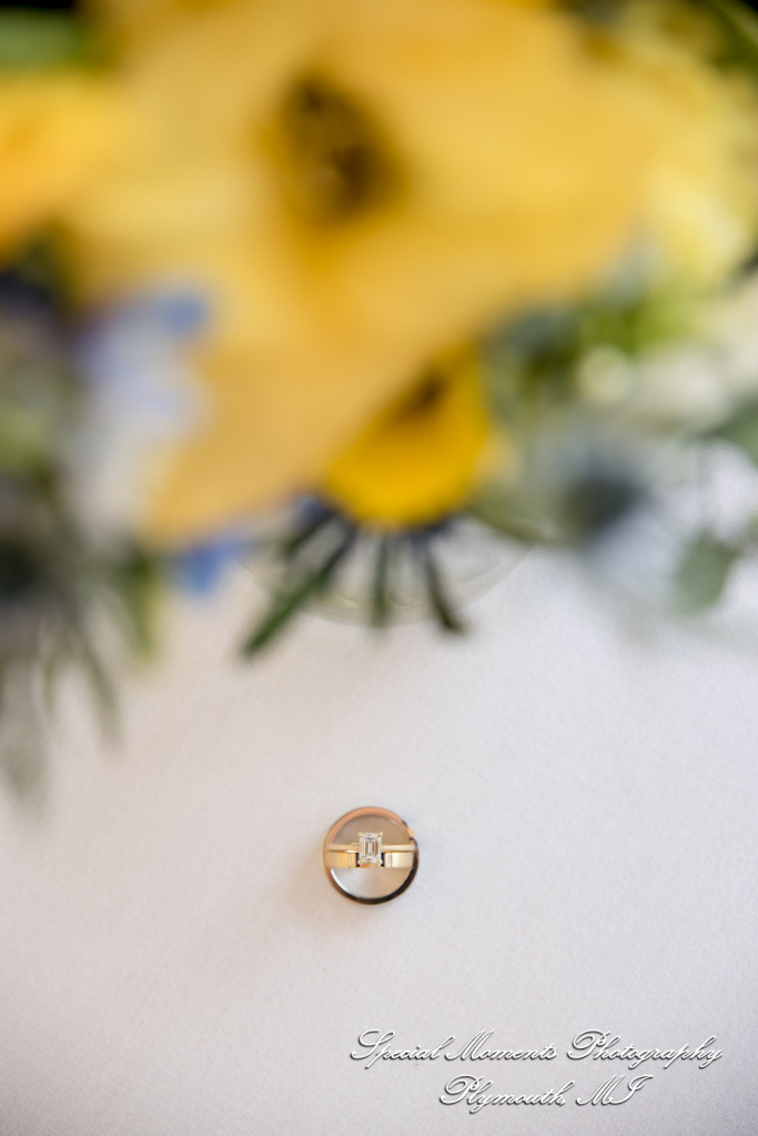 Lenore & Michael at Stonebridge Golf Club Ann Arbor MI wedding photograph