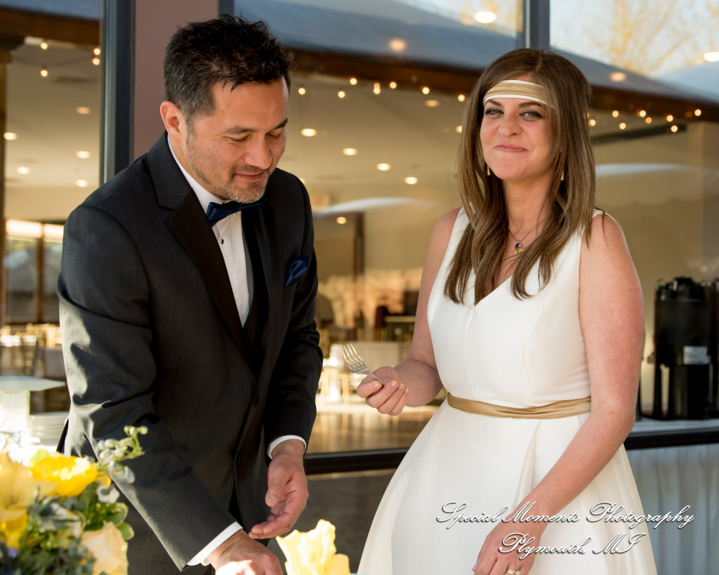 Lenore & Michael at Stonebridge Golf Club Ann Arbor MI wedding photograph