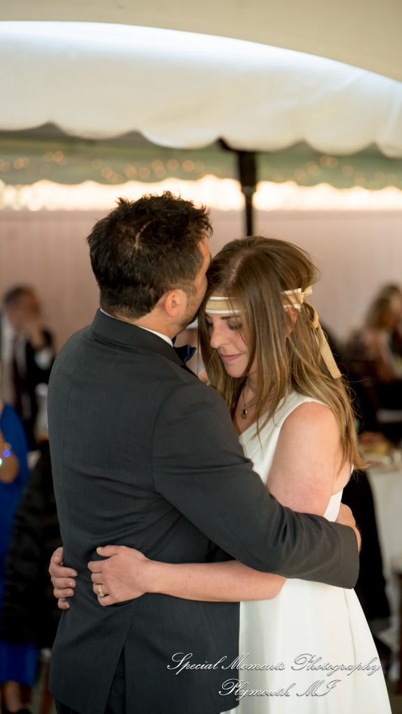 Lenore & Michael at Stonebridge Golf Club Ann Arbor MI wedding photograph