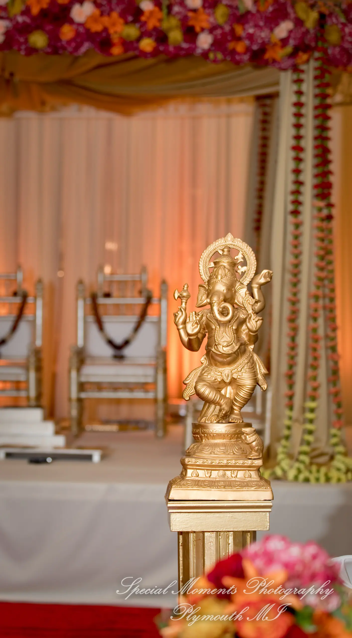 Bharatiya Temple Troy MI wedding photograph