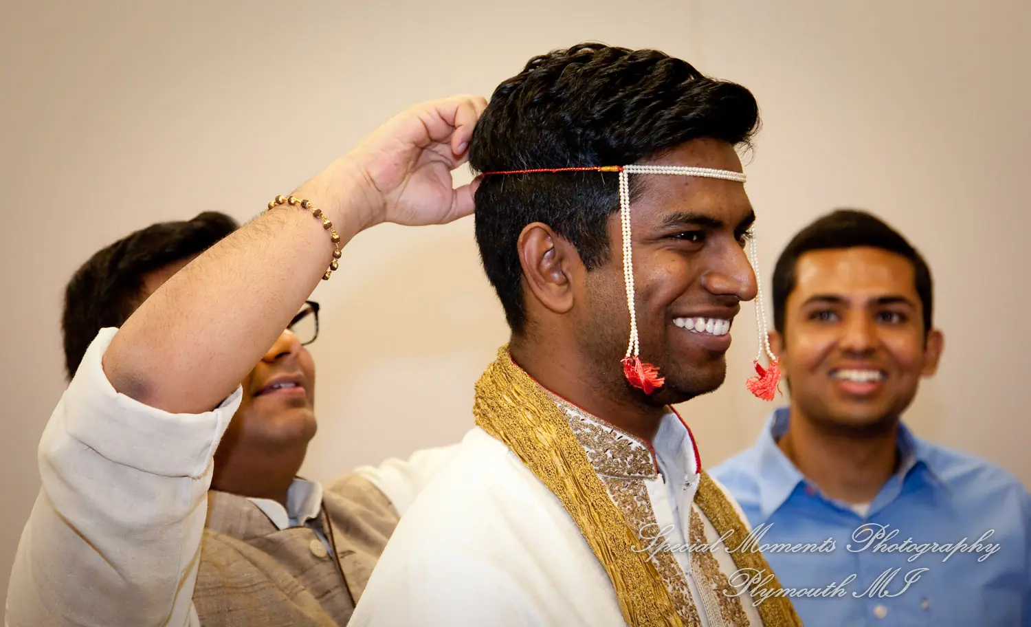 Bharatiya Temple Troy MI wedding photograph