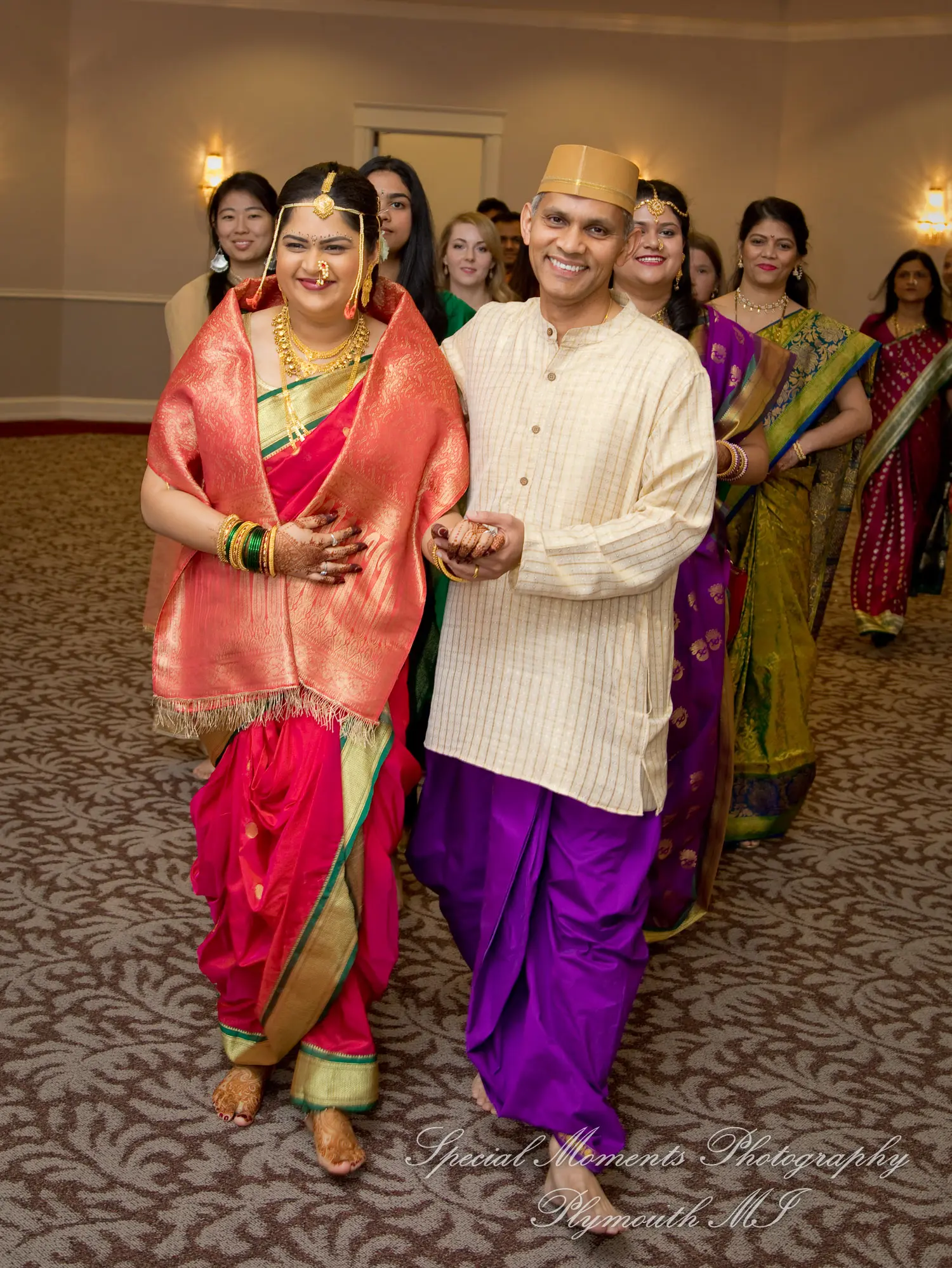 Bharatiya Temple Troy MI wedding photograph