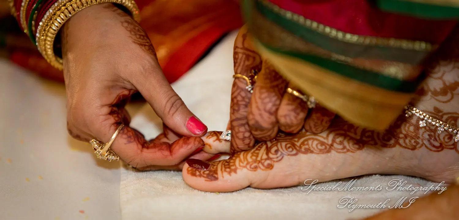 Bharatiya Temple Troy MI wedding photograph