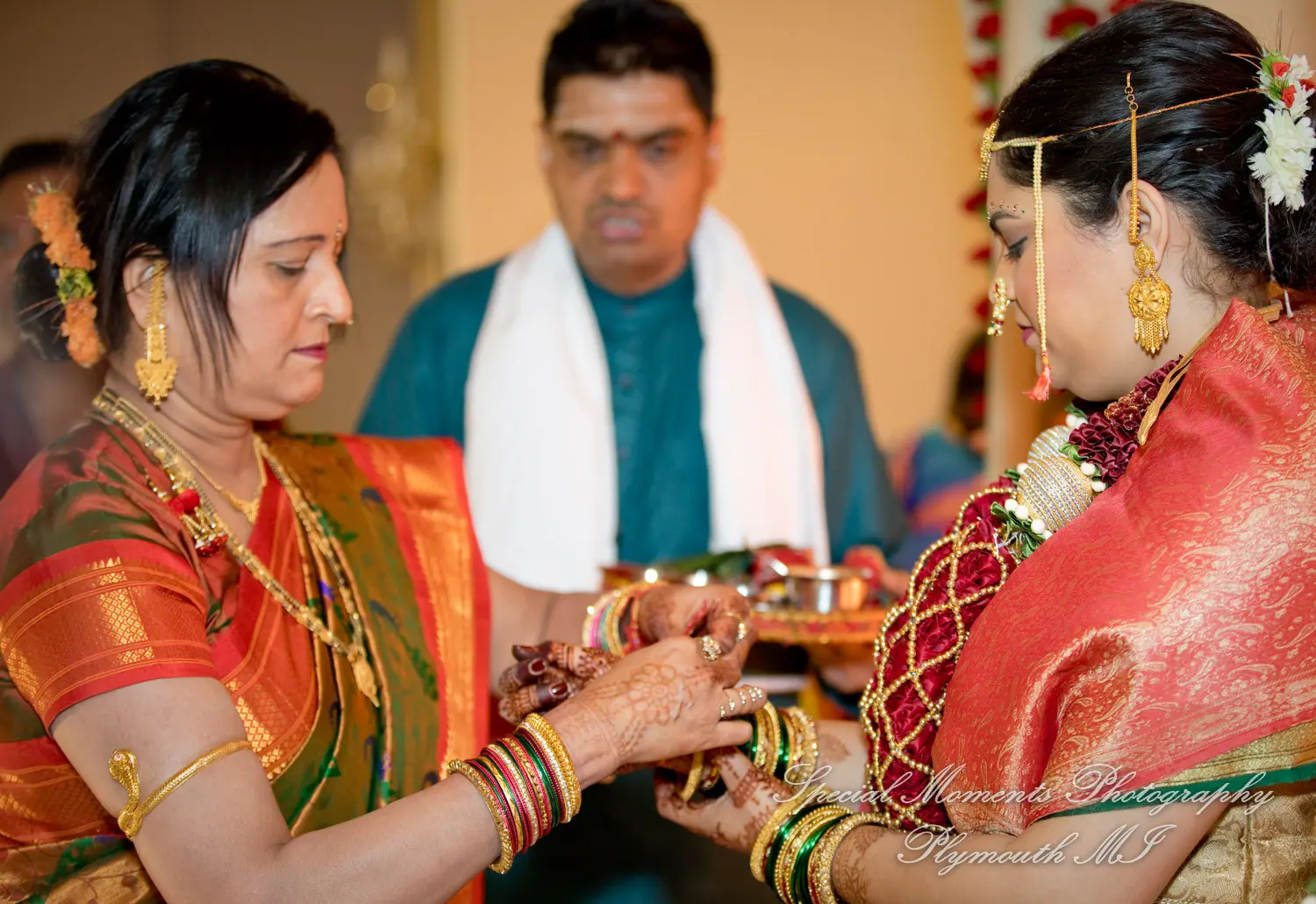 Bharatiya Temple Troy MI wedding photograph