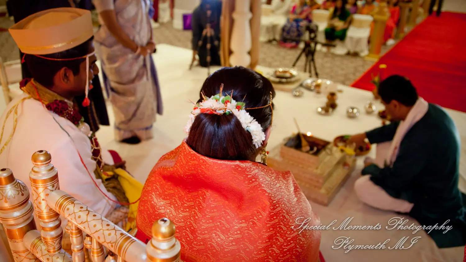 Bharatiya Temple Troy MI wedding photograph