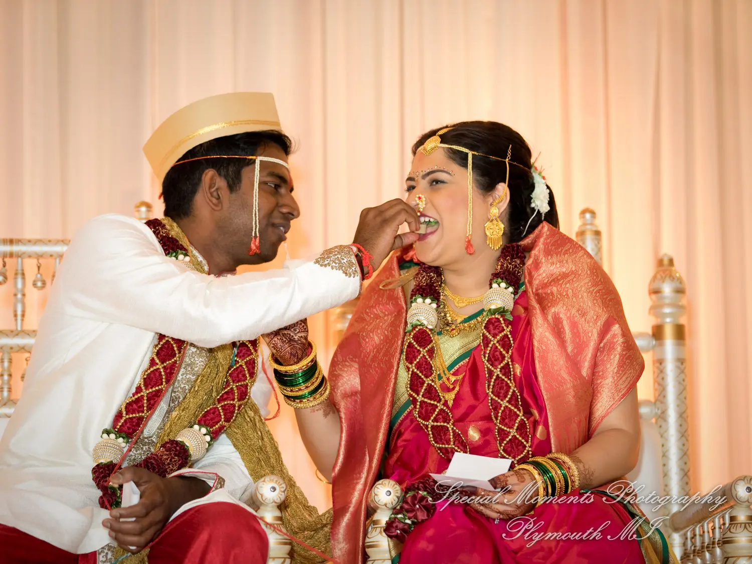 Bharatiya Temple Troy MI wedding photograph