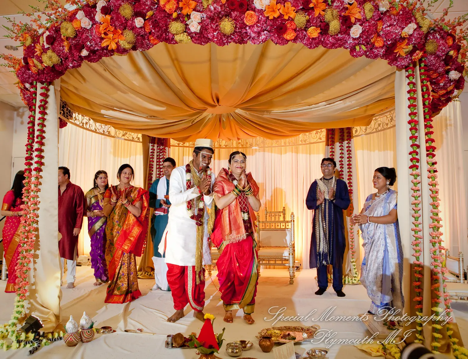 Bharatiya Temple Troy MI wedding photograph