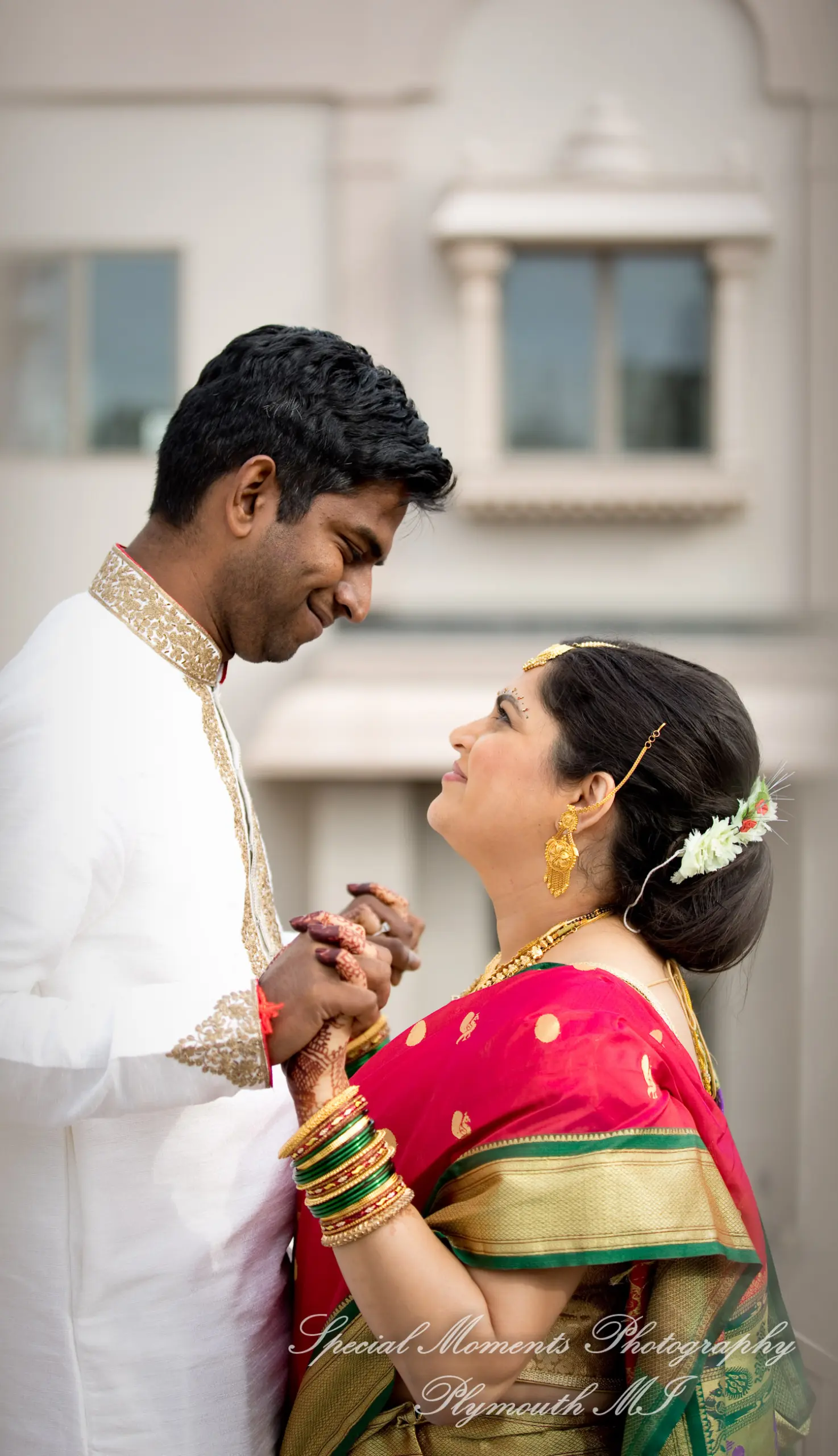 Bharatiya Temple Troy MI wedding photograph