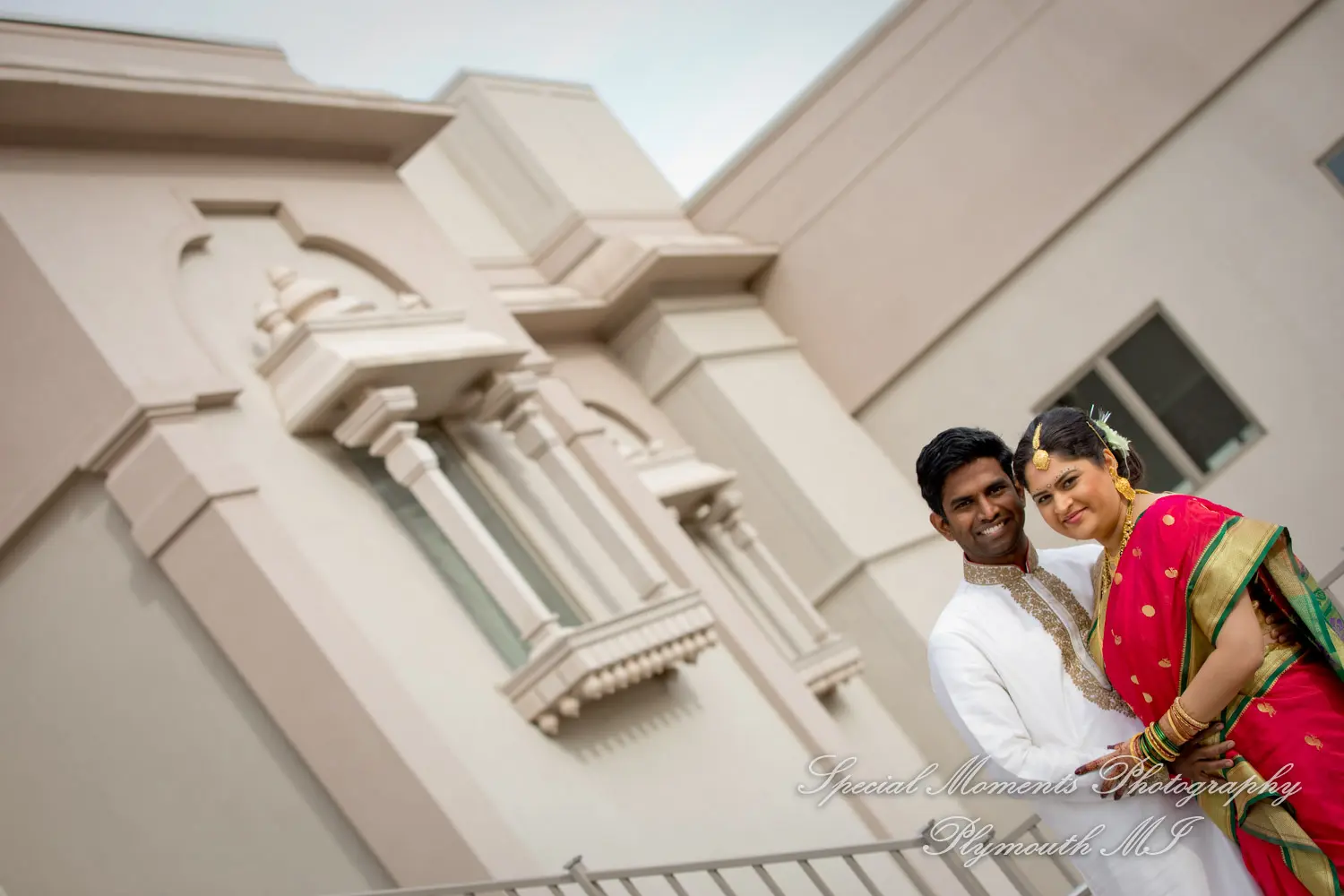 Bharatiya Temple Troy MI wedding photograph