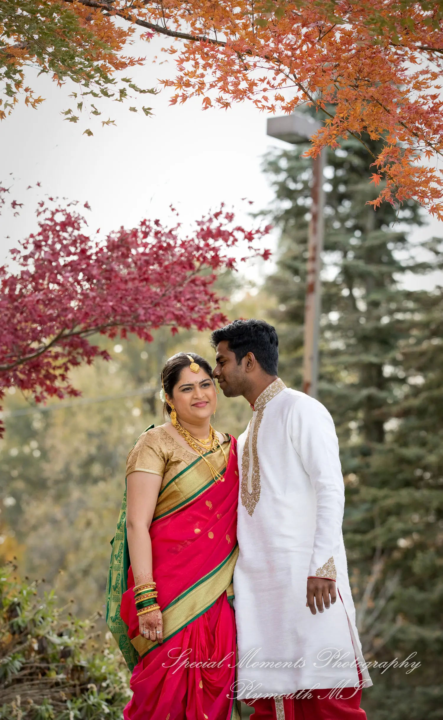 Bharatiya Temple Troy MI wedding photograph