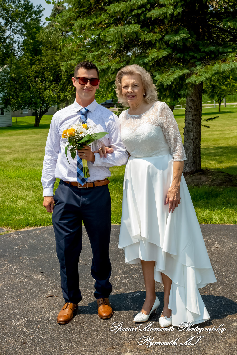 Home wedding Romulus MI photograph