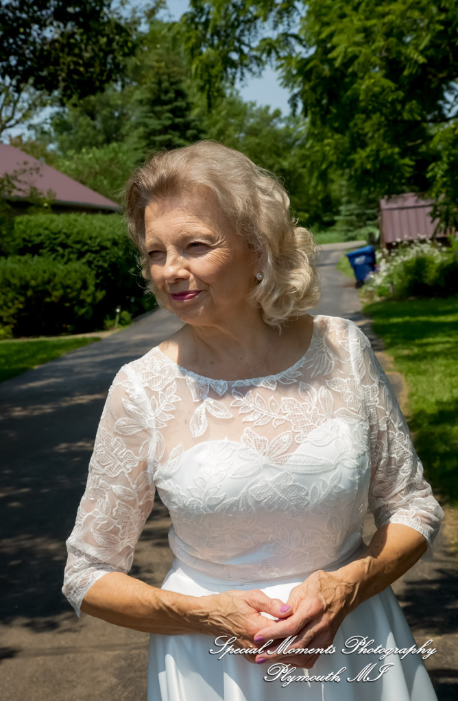 Home wedding Romulus MI photograph